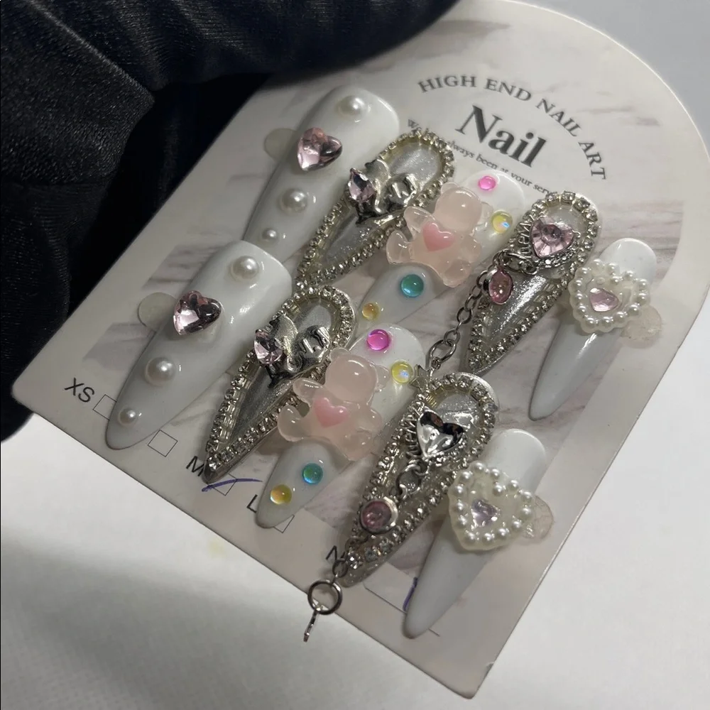 M size custom Elegant White and Pink Nail Art Set